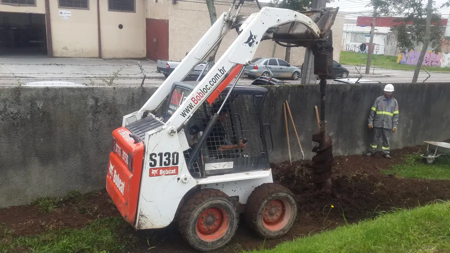 Locação de Perfuratriz Bobcat em Curitiba