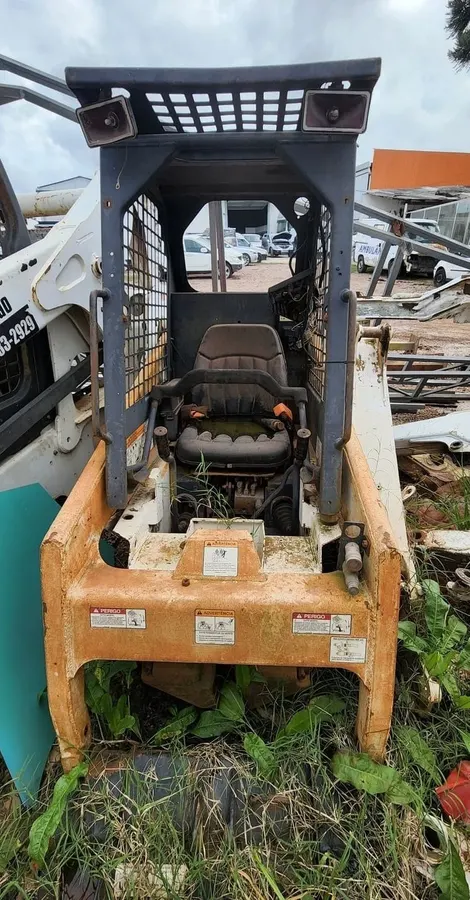 Carcaça de Bobcat S70 sem motor à venda em Curitiba